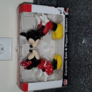 Disney MICKEY MOUSE  & Friends Ceramic Salt & Pepper Shakers NWOT